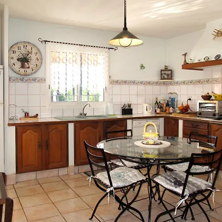 Hébergement de vacances Ferienhaus Mit Pool 180s